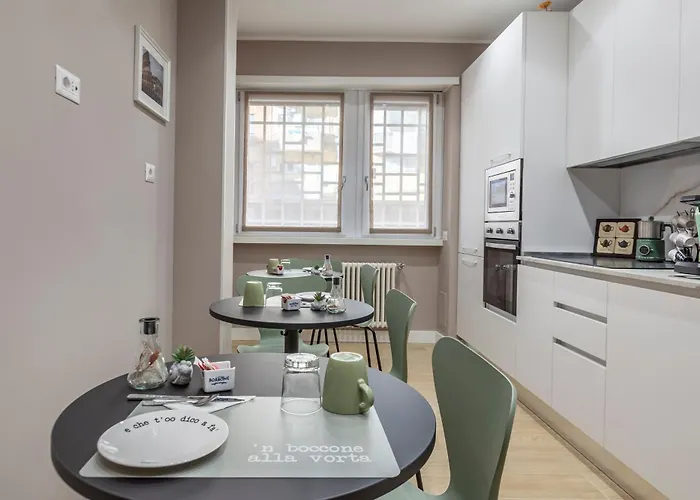 Domus Carducci 13 Guest house