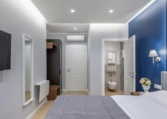 Guest house Domus Carducci 13 4*