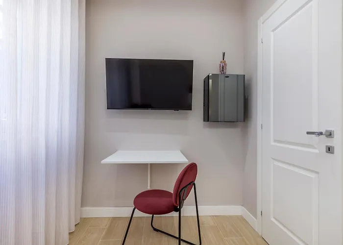 Domus Carducci 13 Pensión 4*